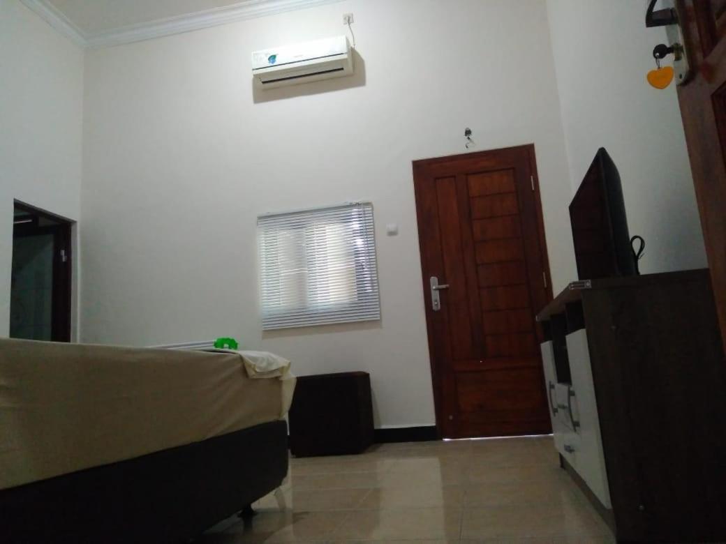 Hotel Ahlen Pangandaran Esterno foto