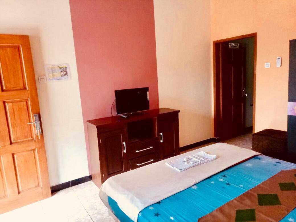 Hotel Ahlen Pangandaran Esterno foto